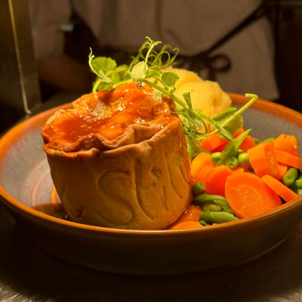 Signature Steak & Stilton pie